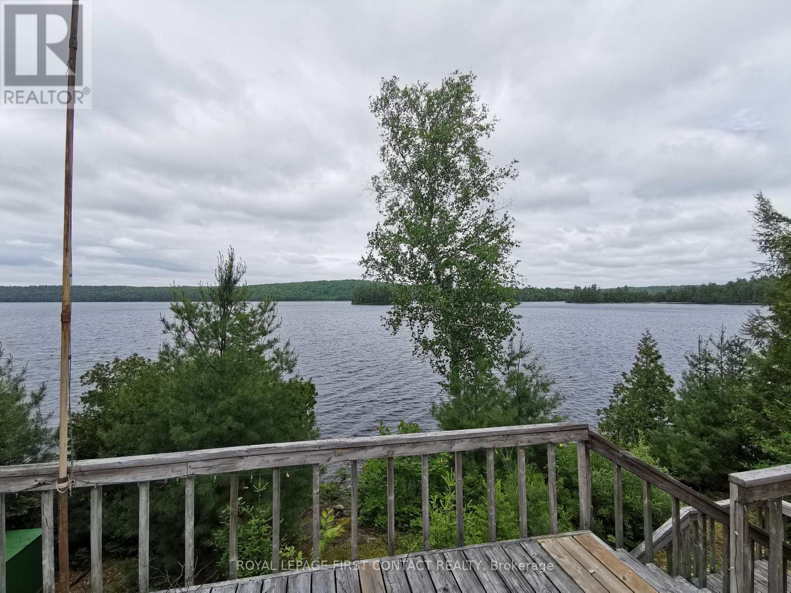 












992 PORTER LANDING ROAD

,
Parry Sound Remote Area,




Ontario
P0H2R0


