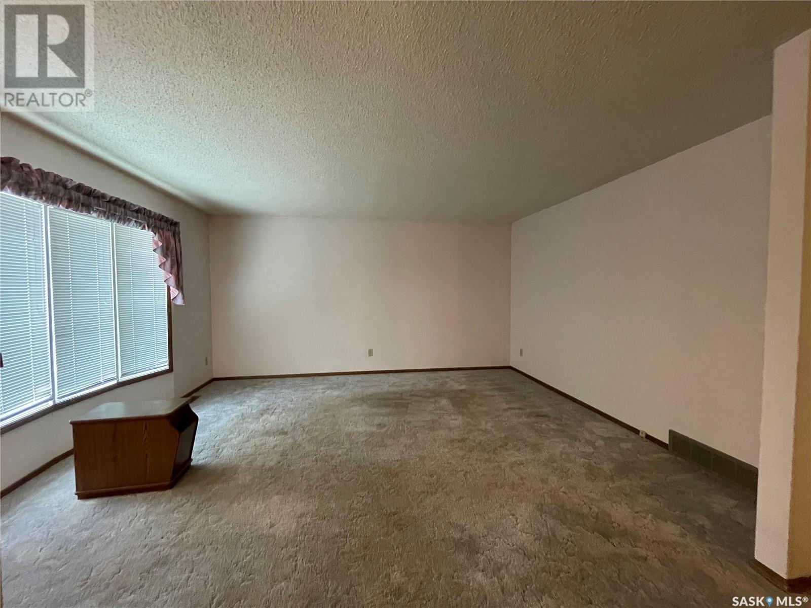 












4 O'Connor COURT

,
Kindersley,




Saskatchewan
S0L1S1


