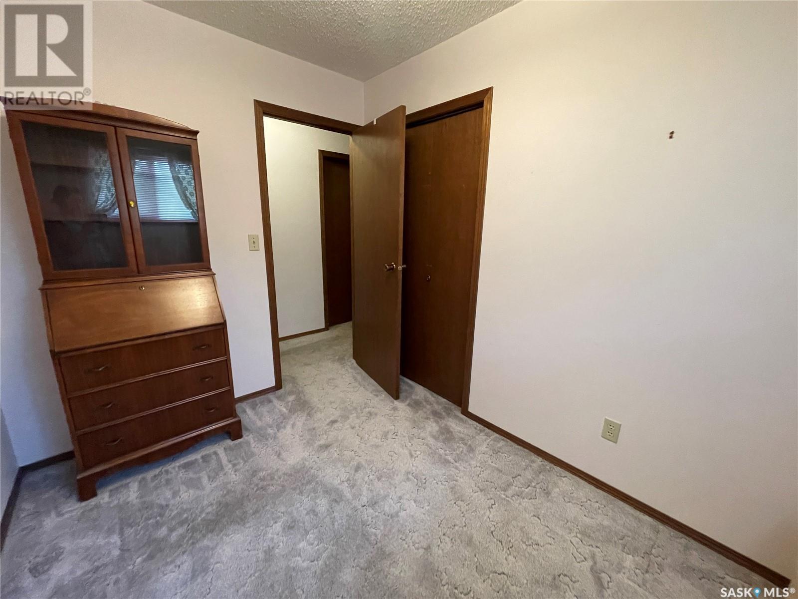 












4 O'Connor COURT

,
Kindersley,




Saskatchewan
S0L1S1


