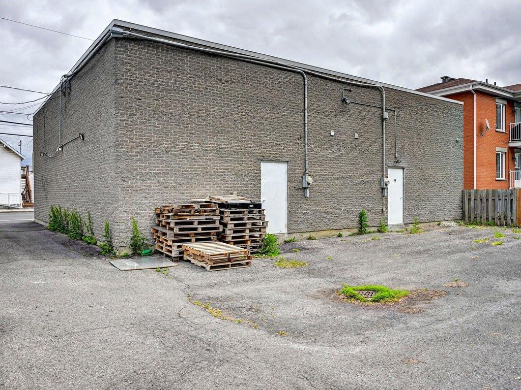 









1950


Rue Ste-Hélène

,
Longueuil (Le Vieux-Longueuil),




QC
J4K3T3

