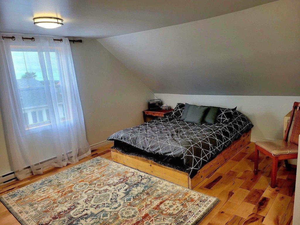 









43


Rue Principale

,
Saint-Charles-Garnier,




QC
G0K1K0

