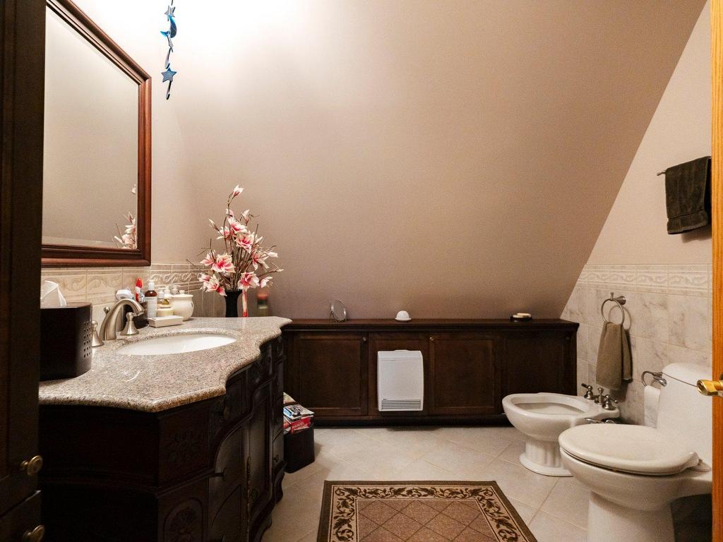 









686


Av. Arnaud

,
Sept-Îles,




QC
G4R3B9

