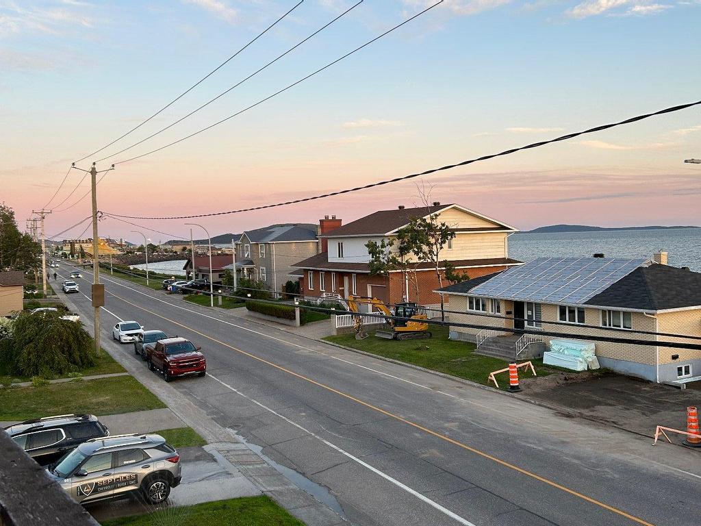 









686


Av. Arnaud

,
Sept-Îles,




QC
G4R3B9

