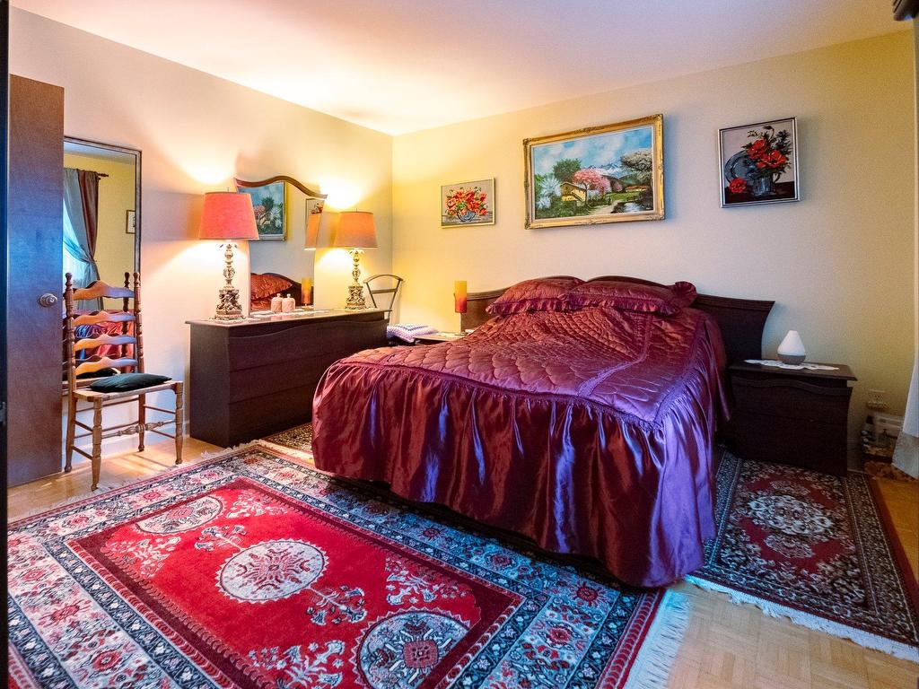 









686


Av. Arnaud

,
Sept-Îles,




QC
G4R3B9

