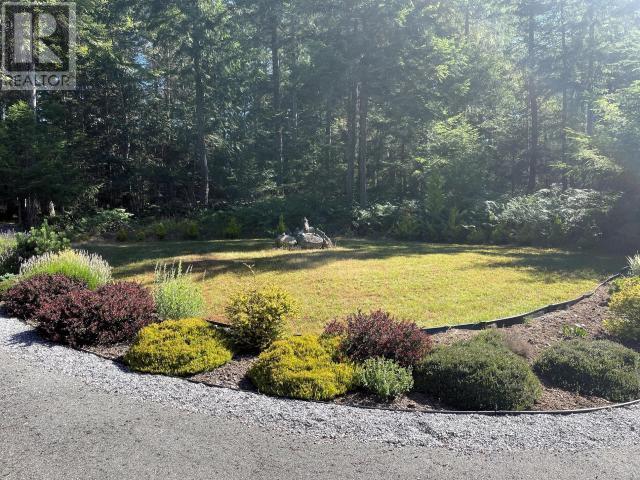












5084 LEAPER ROAD

,
Texada Island,




British Columbia
V0N1W0

