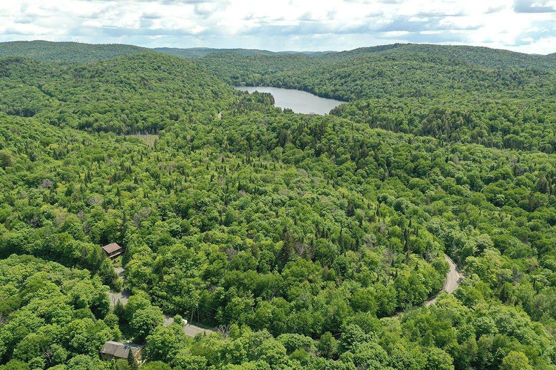 









1761


Ch. des Lacs

,
Mont-Blanc,




QC
J0T1J2

