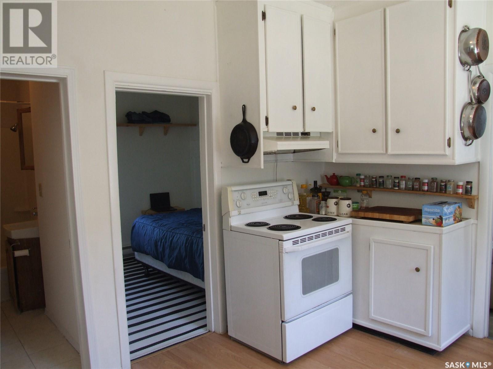 












150 2nd STREET E

,
Fox Valley,




Saskatchewan
S0N0V0

