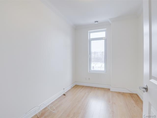 









224


Boul. Alexandre-Taché

, 203,
Gatineau (Hull),




QC
J9A0B8


