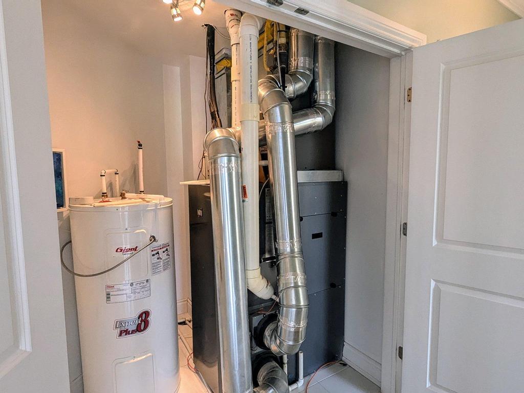 









224


Boul. Alexandre-Taché

, 203,
Gatineau (Hull),




QC
J9A0B8

