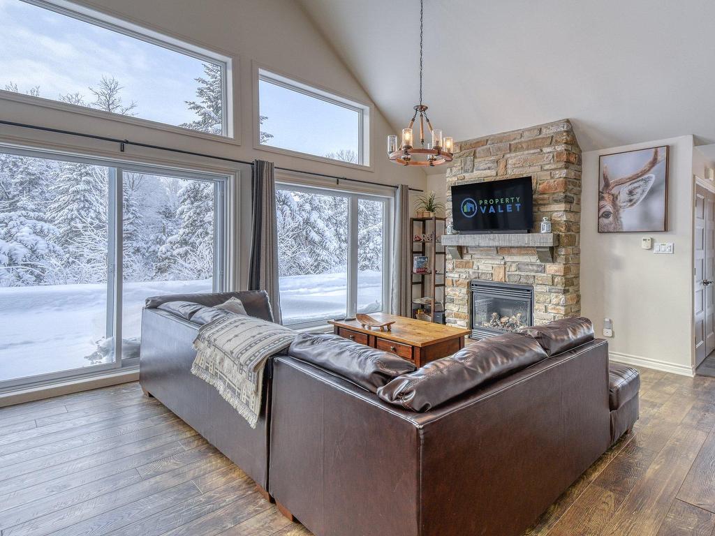 









46


Imp. du Cerf

,
Lac-Supérieur,




QC
J0T1J0

