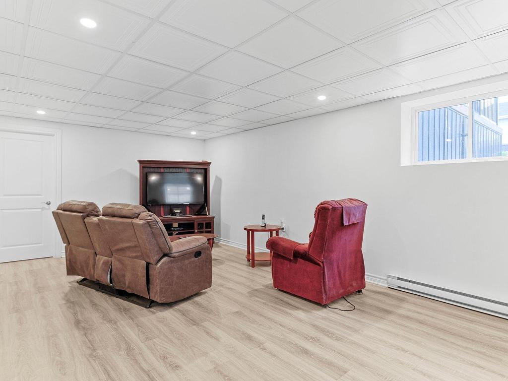 









21


Rue des Moissons

,
Sainte-Barbe,




QC
J0S1P0

