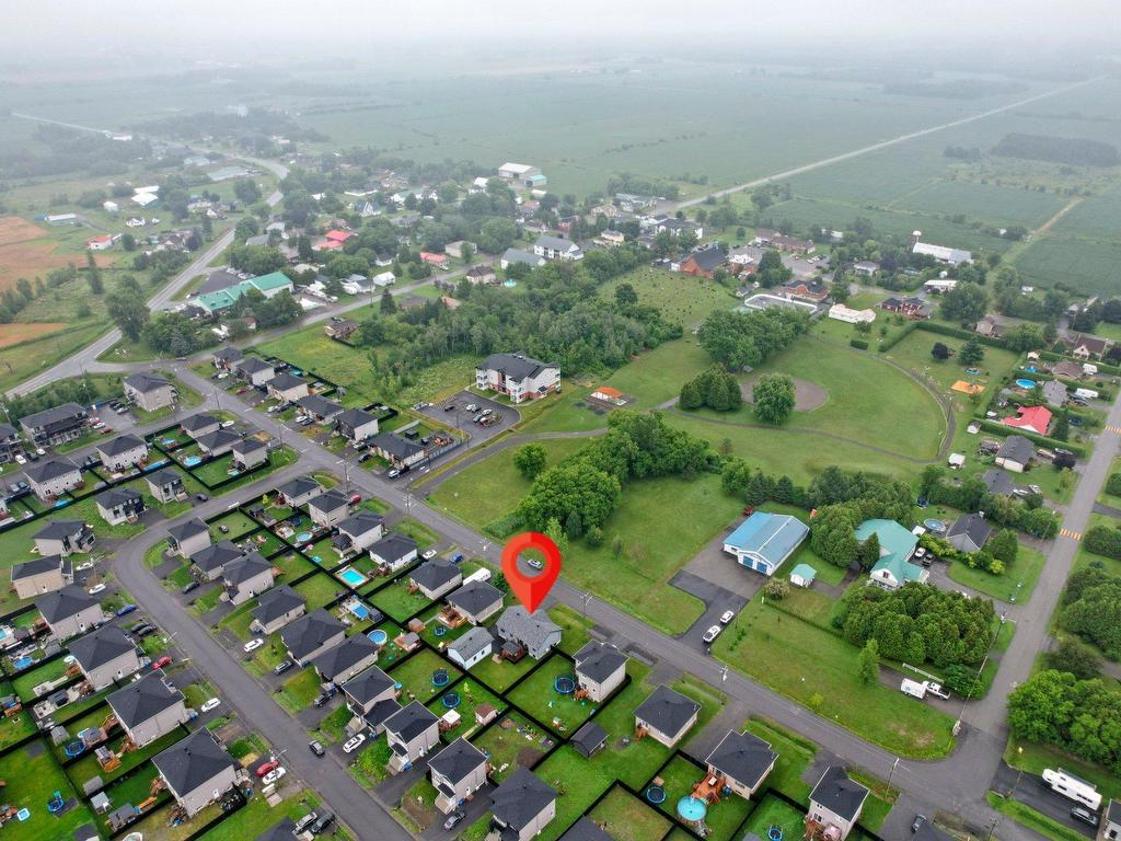 









21


Rue des Moissons

,
Sainte-Barbe,




QC
J0S1P0

