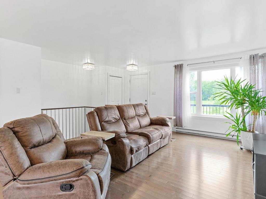 









21


Rue des Moissons

,
Sainte-Barbe,




QC
J0S1P0

