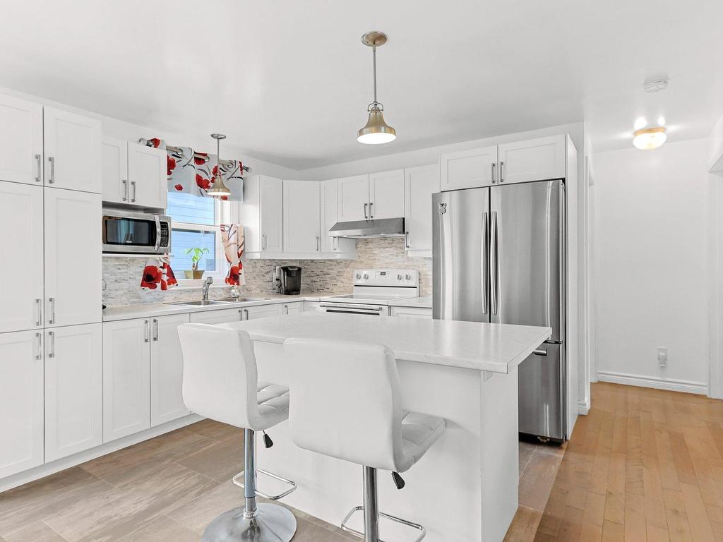 









21


Rue des Moissons

,
Sainte-Barbe,




QC
J0S1P0

