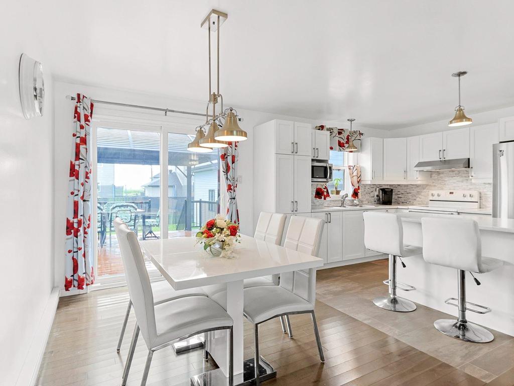 









21


Rue des Moissons

,
Sainte-Barbe,




QC
J0S1P0


