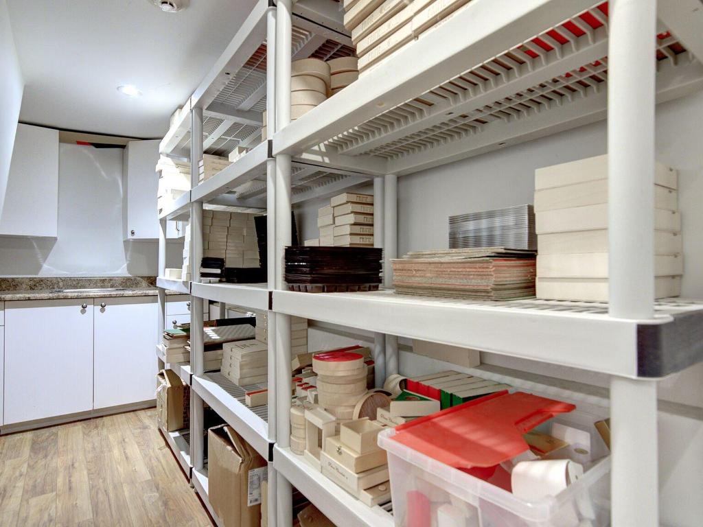 









3


Rue Non Disponible-Unavailable

,
Montréal (Ville-Marie),




QC
H2K1A1

