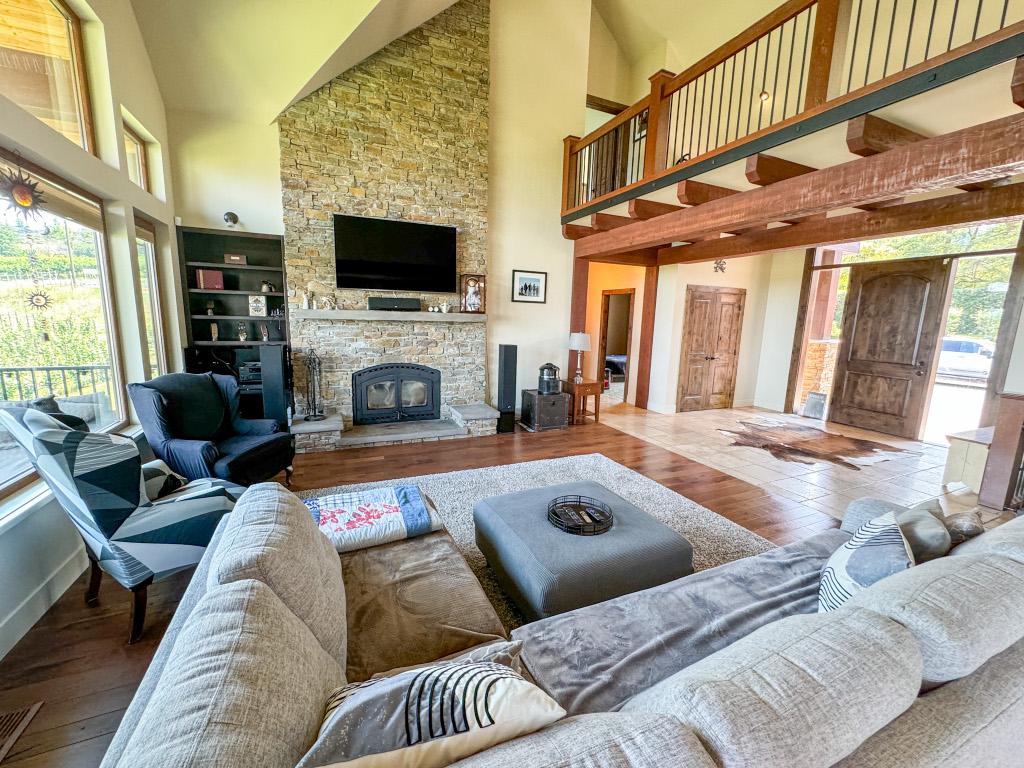 









3175


Valleyview

Road,
Penticton,







BC
V2A 8W8

