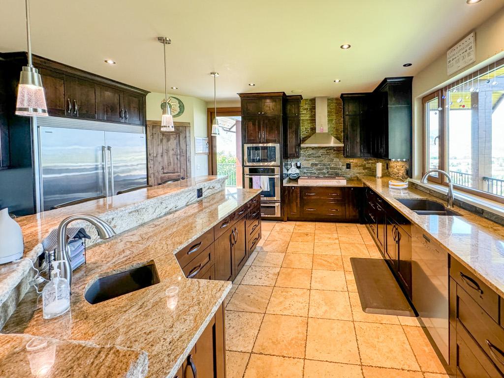 









3175


Valleyview

Road,
Penticton,







BC
V2A 8W8


