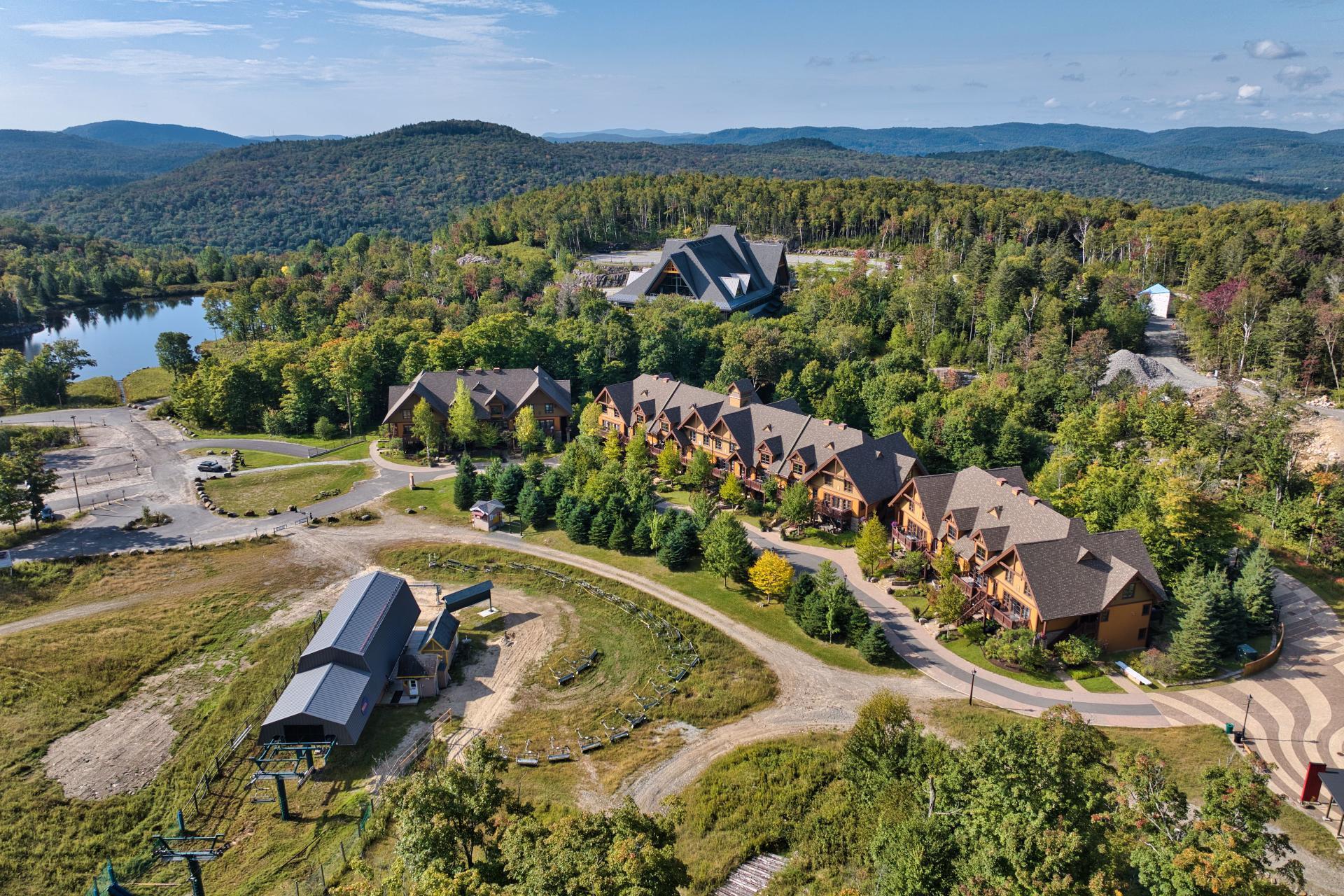 









1520


Ch. du Versant-Soleil

, 10,
Mont-Tremblant,




QC
J8E0A8

