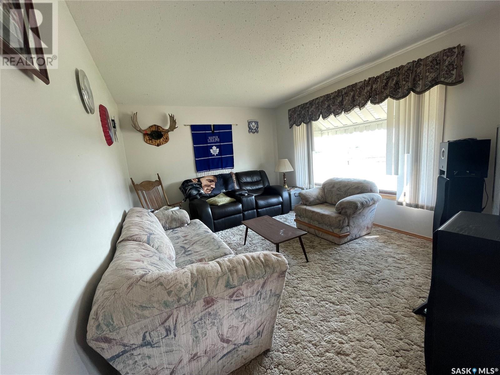 












304 King STREET

,
Smiley,




Saskatchewan
S0L2Z0

