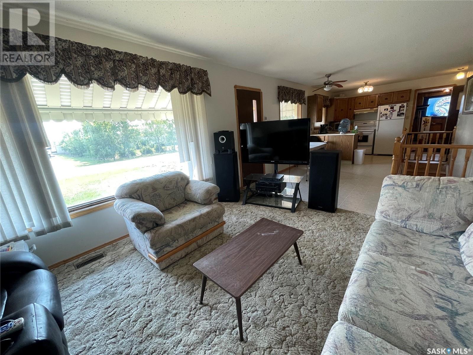 












304 King STREET

,
Smiley,




Saskatchewan
S0L2Z0

