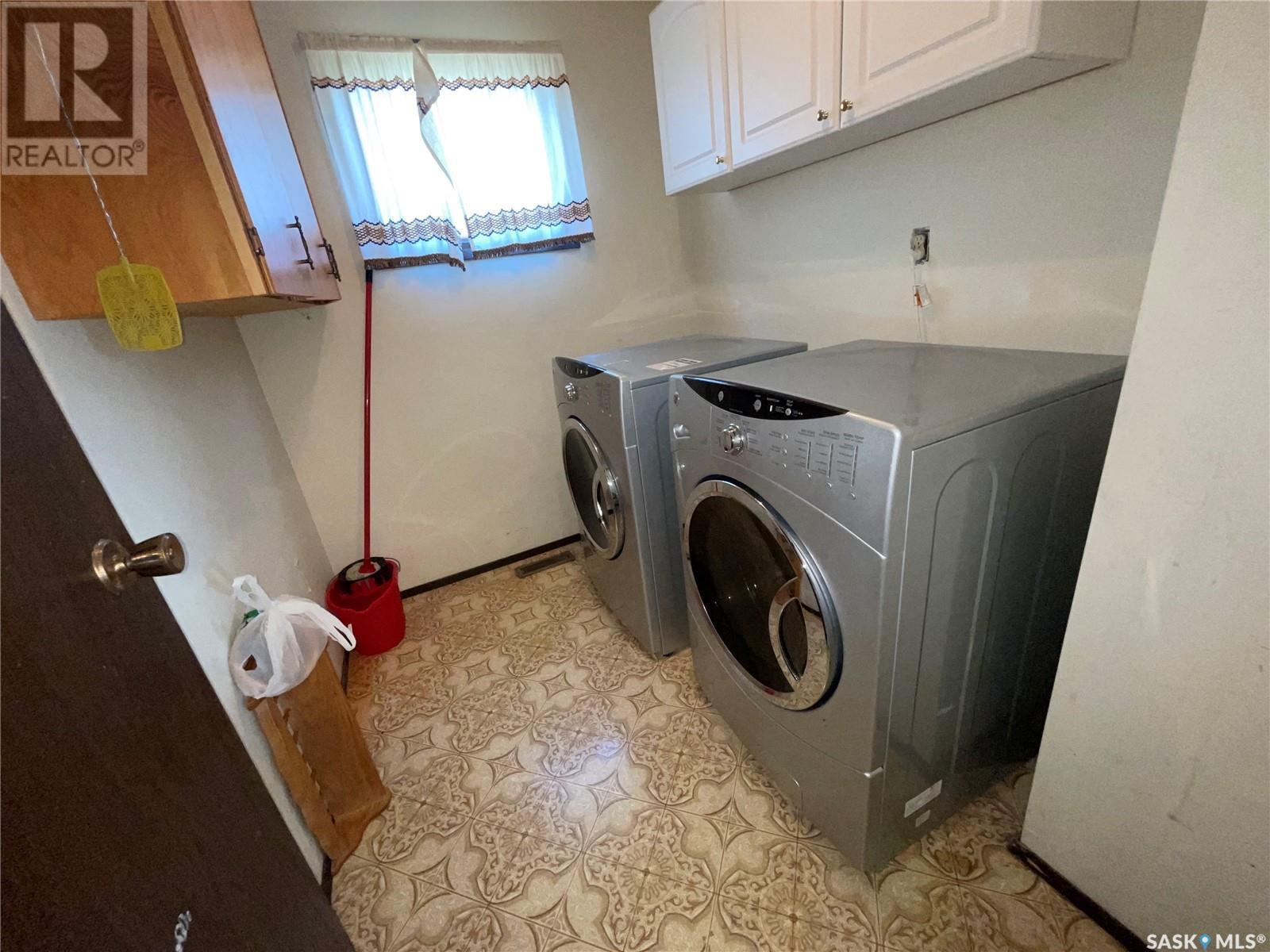 












304 King STREET

,
Smiley,




Saskatchewan
S0L2Z0

