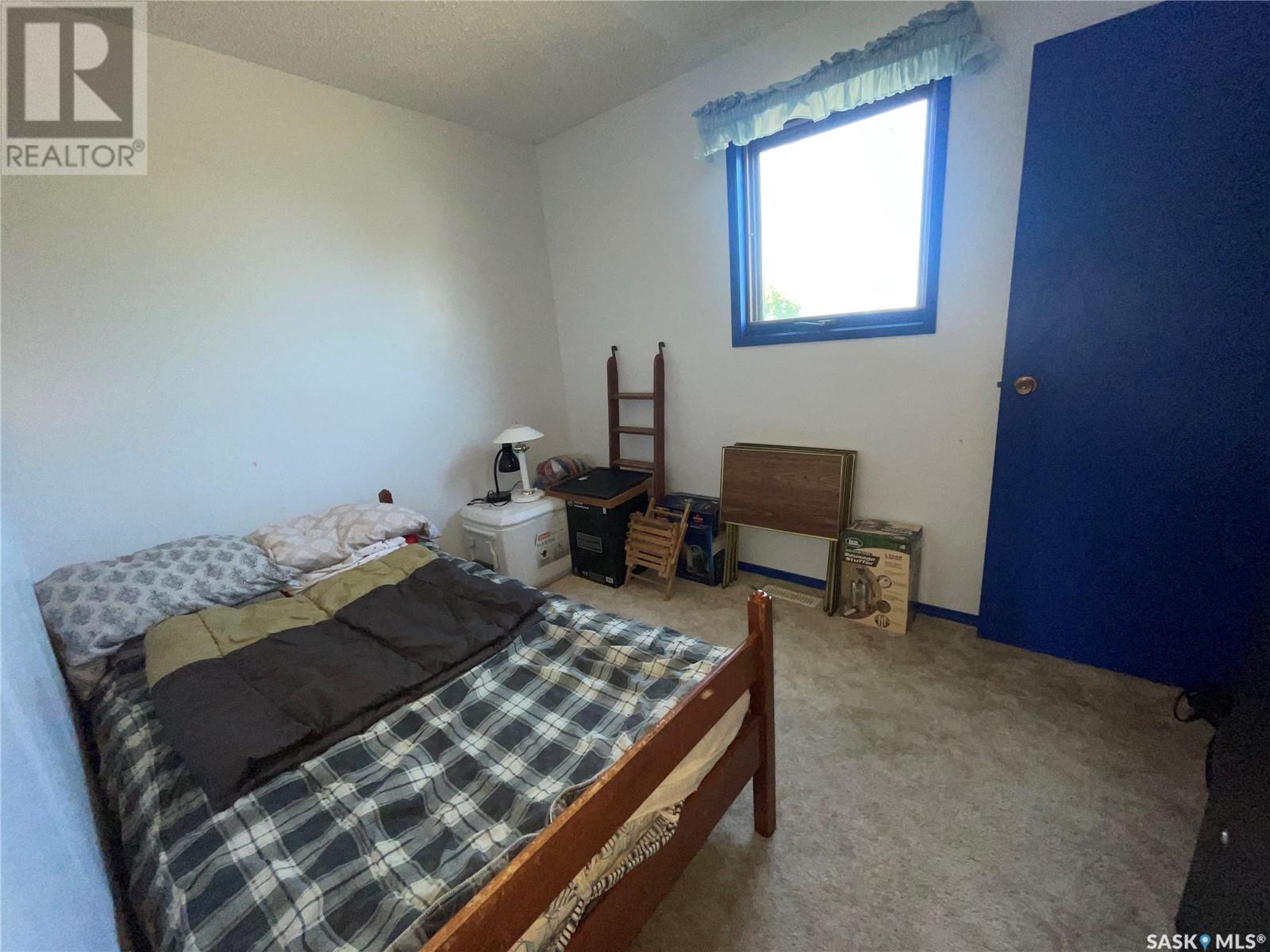 












304 King STREET

,
Smiley,




Saskatchewan
S0L2Z0

