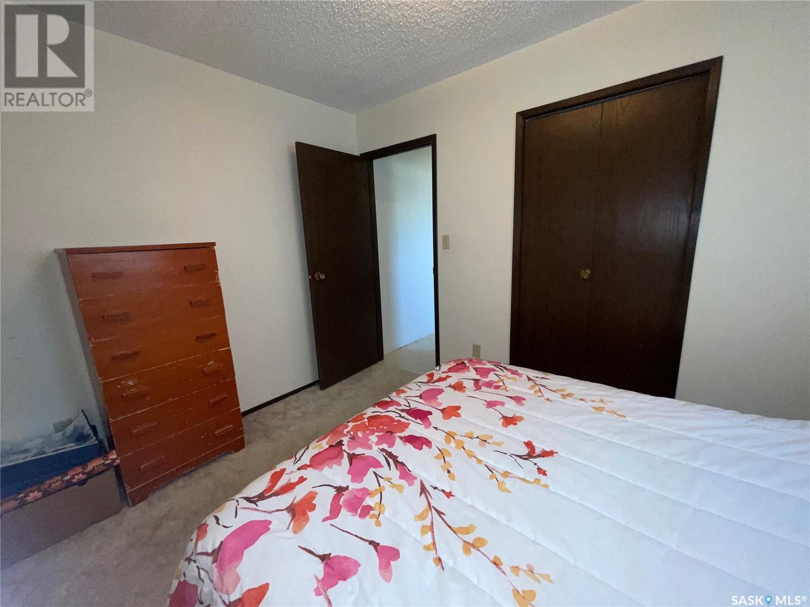












304 King STREET

,
Smiley,




Saskatchewan
S0L2Z0

