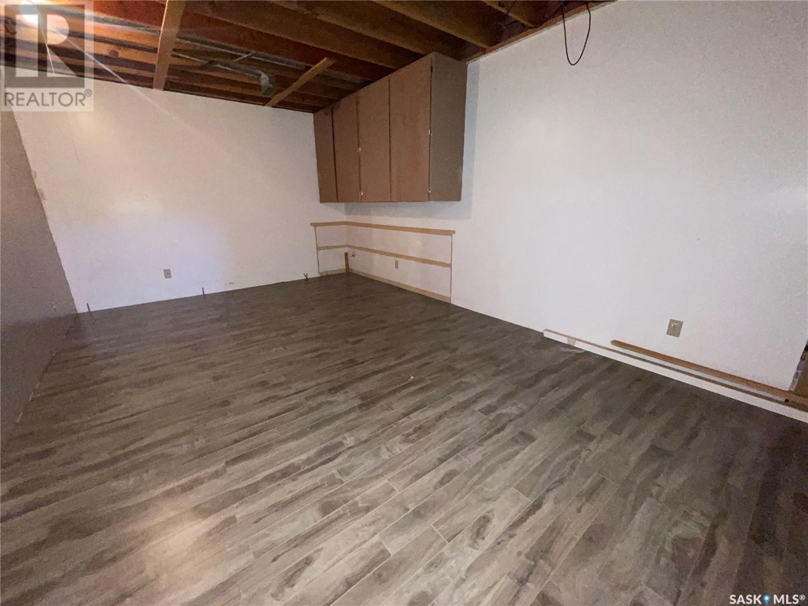 












304 King STREET

,
Smiley,




Saskatchewan
S0L2Z0

