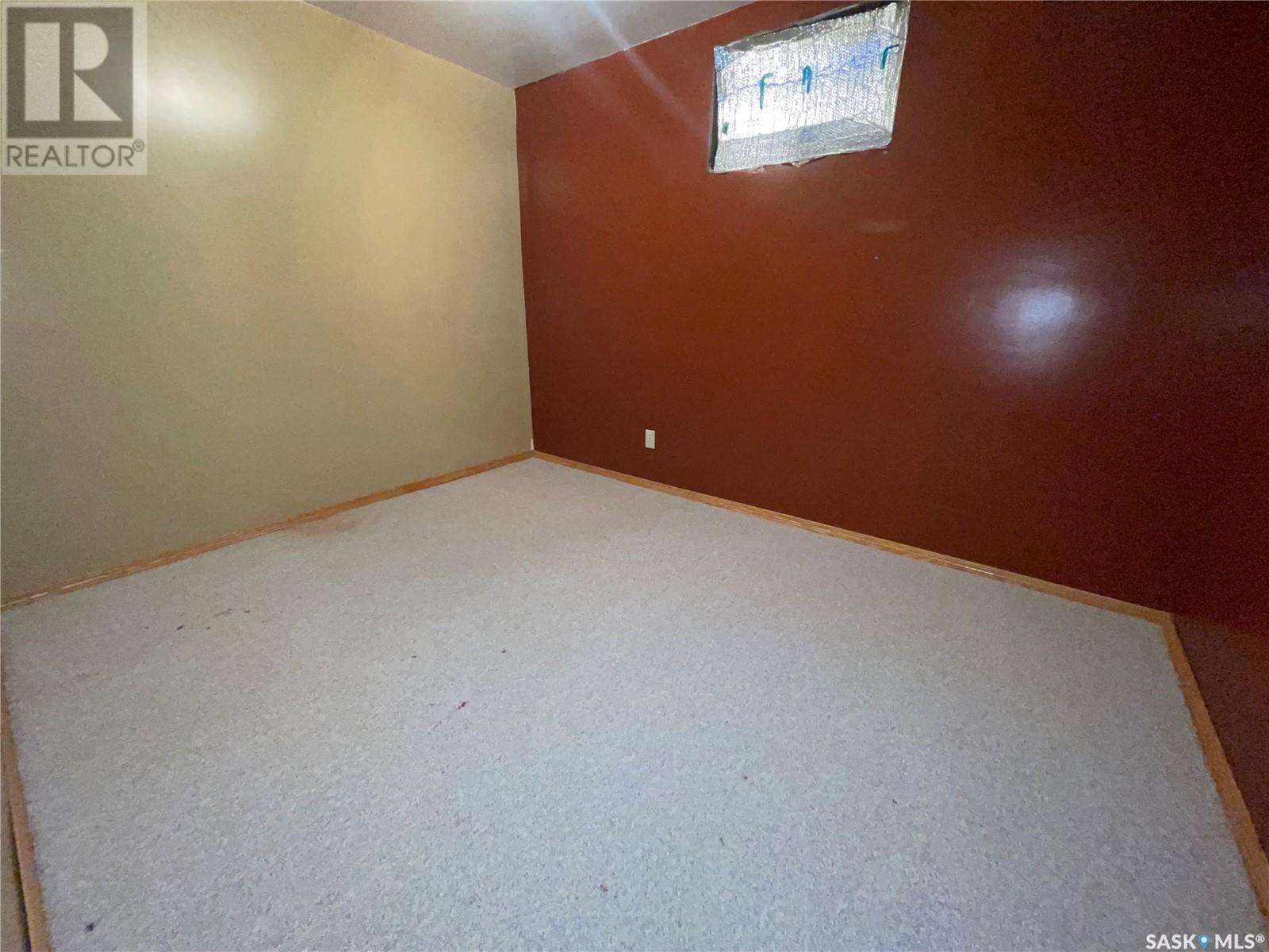 












304 King STREET

,
Smiley,




Saskatchewan
S0L2Z0

