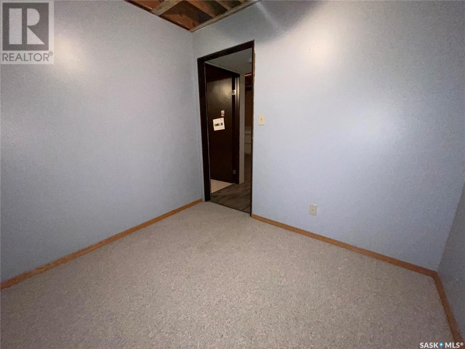












304 King STREET

,
Smiley,




Saskatchewan
S0L2Z0

