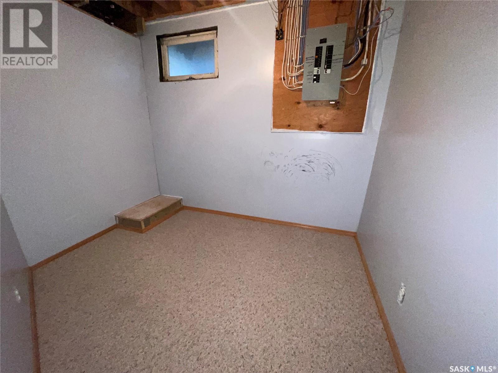 












304 King STREET

,
Smiley,




Saskatchewan
S0L2Z0

