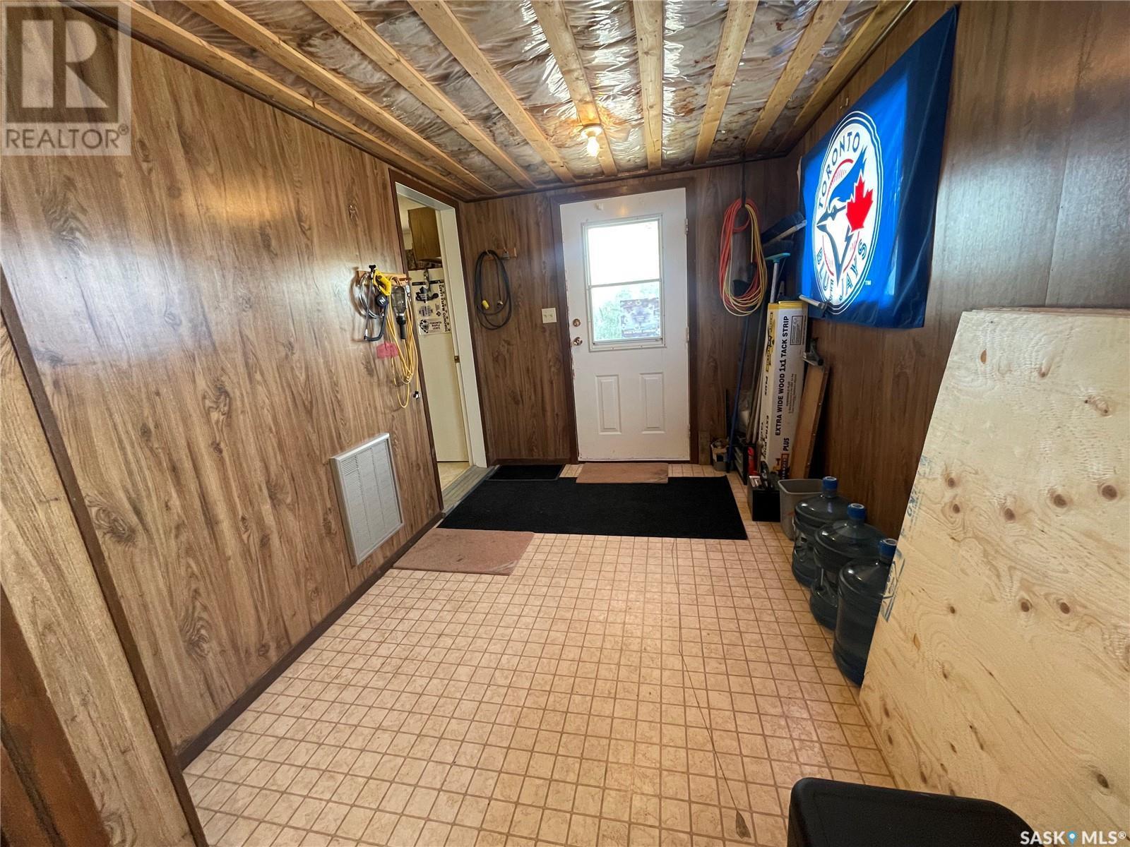 












304 King STREET

,
Smiley,




Saskatchewan
S0L2Z0

