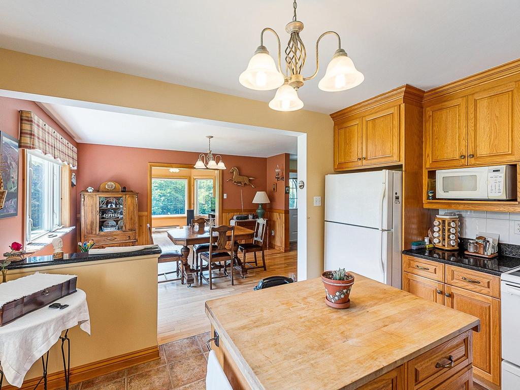 









1260


Ch. de Magoon Point

,
Stanstead - Canton,




QC
J0B1T0

