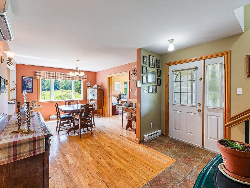 









1260


Ch. de Magoon Point

,
Stanstead - Canton,




QC
J0B1T0

