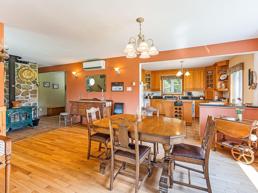 









1260


Ch. de Magoon Point

,
Stanstead - Canton,




QC
J0B1T0

