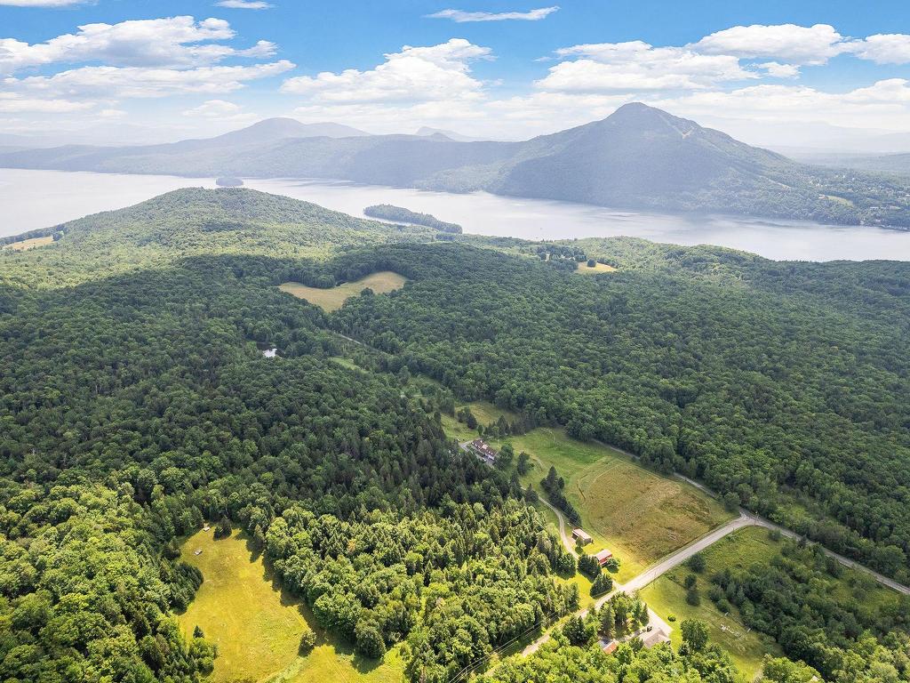 









1260


Ch. de Magoon Point

,
Stanstead - Canton,




QC
J0B1T0

