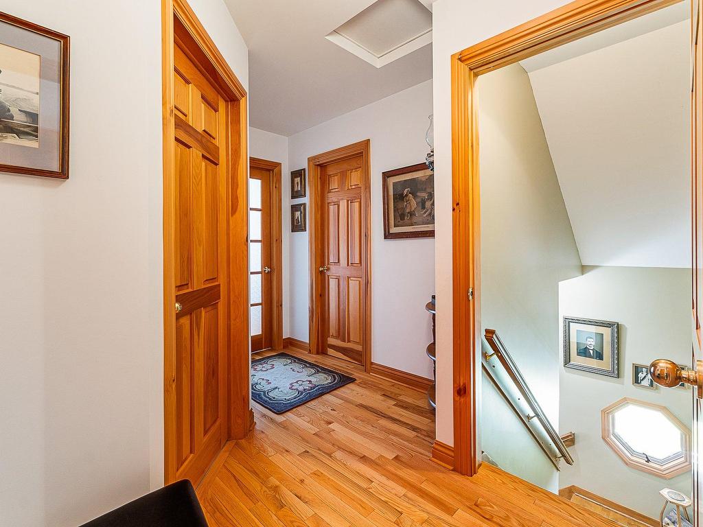 









1260


Ch. de Magoon Point

,
Stanstead - Canton,




QC
J0B1T0

