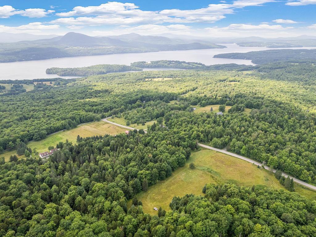 









1260


Ch. de Magoon Point

,
Stanstead - Canton,




QC
J0B1T0

