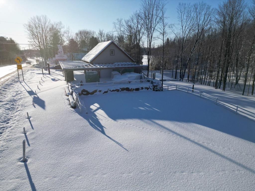 









100Z


Mtée Casino

,
Saint-Calixte,







QC
J0K1Z0

