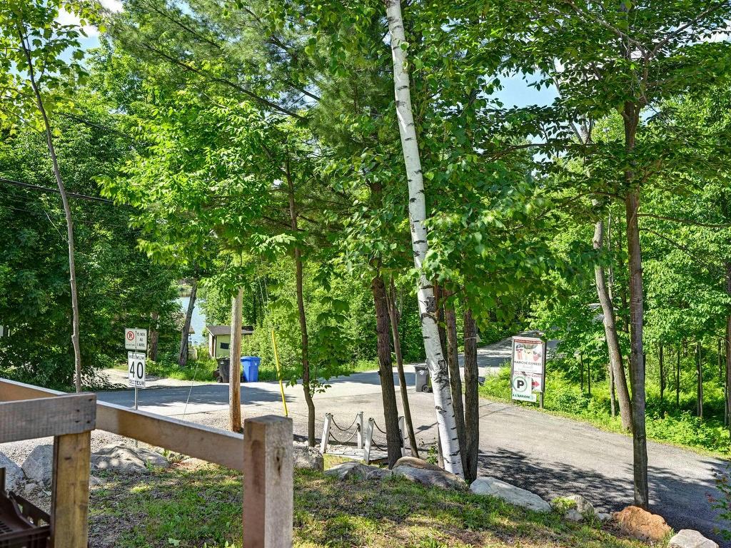 









100Z


Mtée Casino

,
Saint-Calixte,







QC
J0K1Z0

