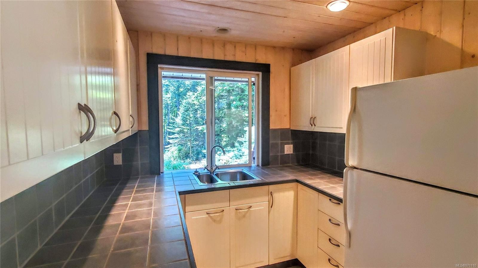 









226


Bold Point

Rd,
Quadra Island,




BC
V0P 1H0

