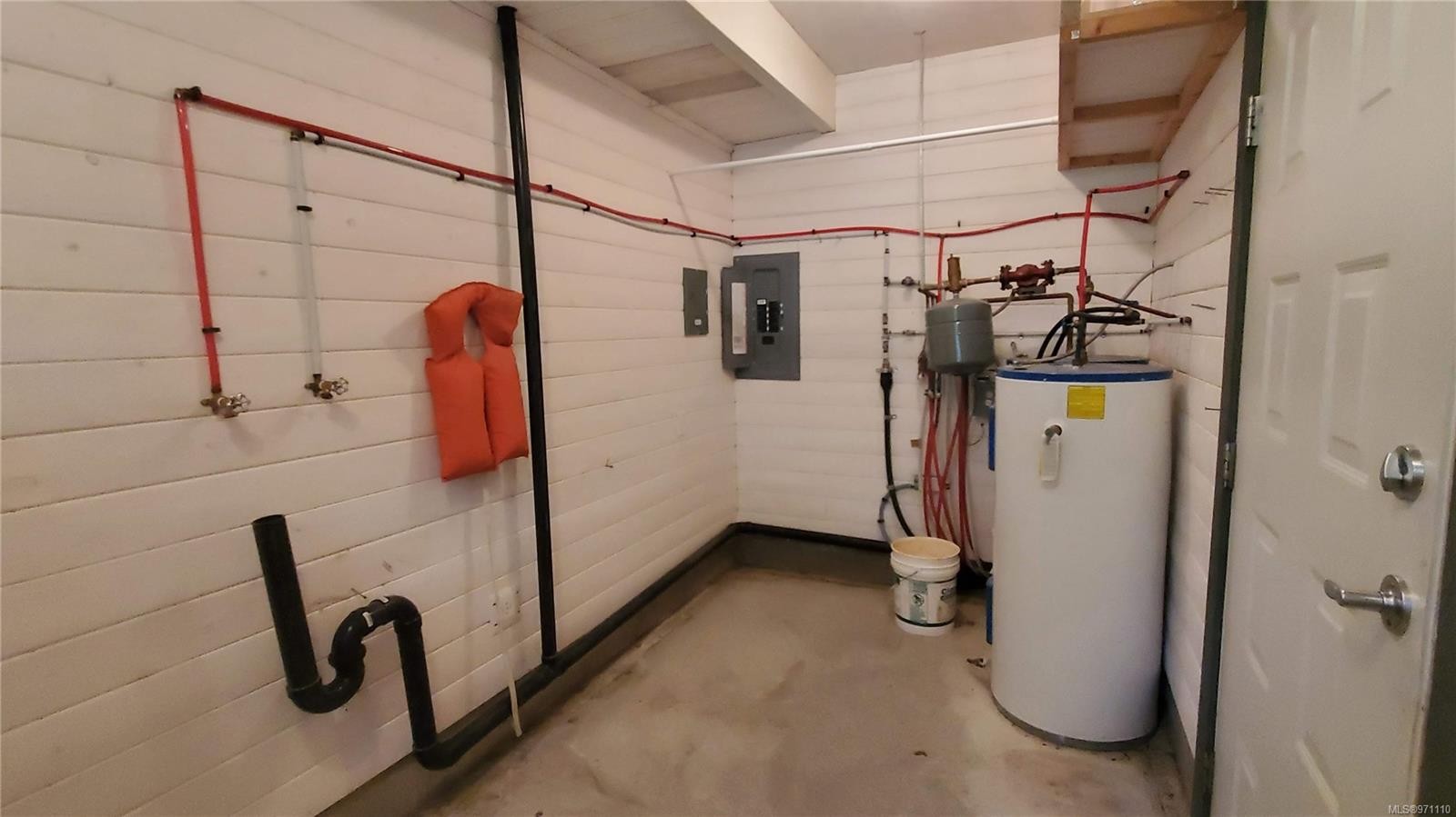 









226


Bold Point

Rd,
Quadra Island,




BC
V0P 1H0

