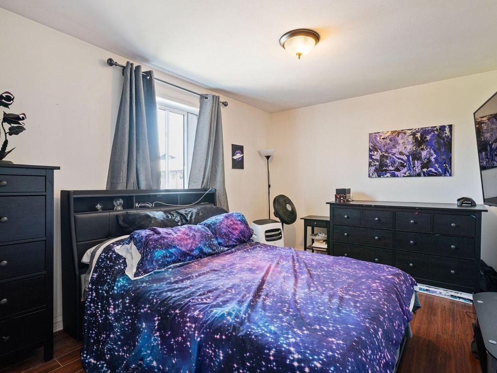 









709

 - 709B


Ch. de la Rivière N.

,
Saint-Eustache,




QC
J7R4K3

