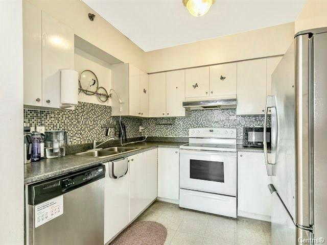 









6840


Av. Fielding

, 406,
Montréal (Côte-des-Neiges/Notre-Dame-de-Grâce),




QC
H4V1N9

