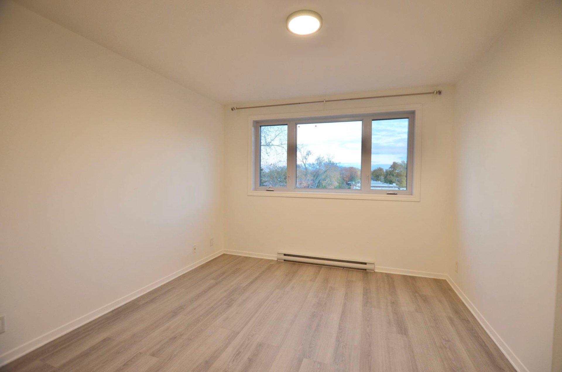 









6840


Av. Fielding

, 406,
Montréal (Côte-des-Neiges/Notre-Dame-de-Grâce),




QC
H4V1N9

