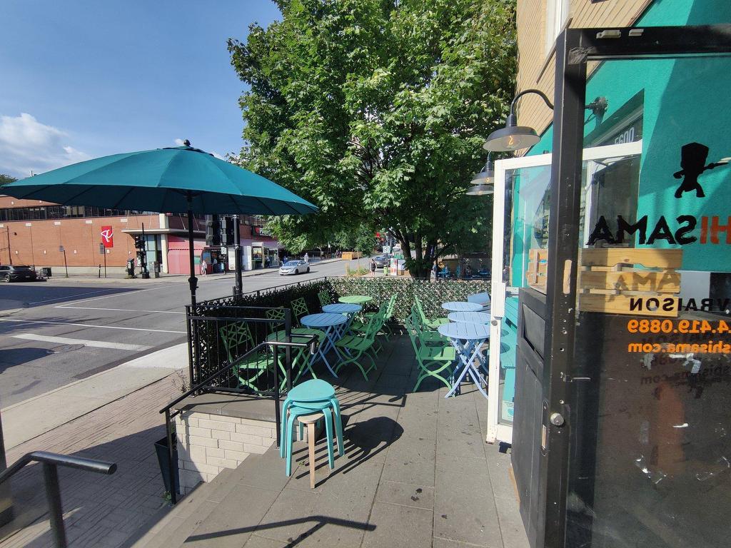 









5602


Av. de Monkland

,
Montréal (Côte-des-Neiges/Notre-Dame-de-Grâce),




QC
H4A1E3

