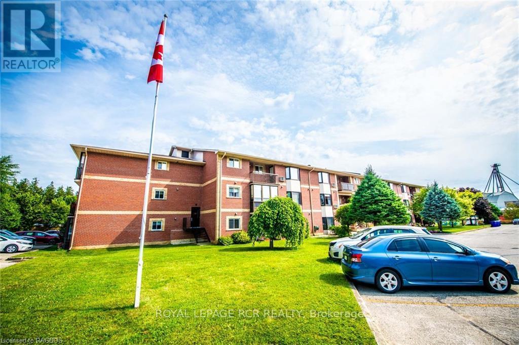 












302 - 440 DURHAM STREET W

,
Wellington North (Mount Forest),




Ontario
N0G2L2

