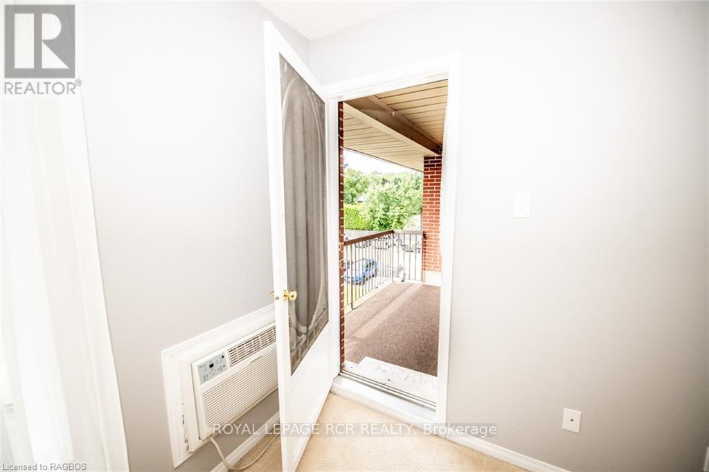 












302 - 440 DURHAM STREET W

,
Wellington North (Mount Forest),




Ontario
N0G2L2

