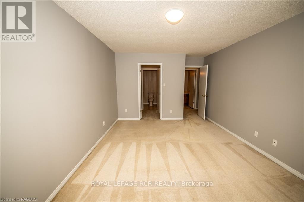 












302 - 440 DURHAM STREET W

,
Wellington North (Mount Forest),




Ontario
N0G2L2


